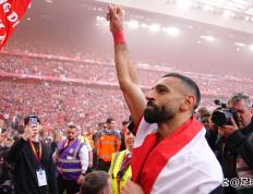  萨拉赫回归赛场，挺进下一轮首场状态亮眼，湖人观众沸腾！