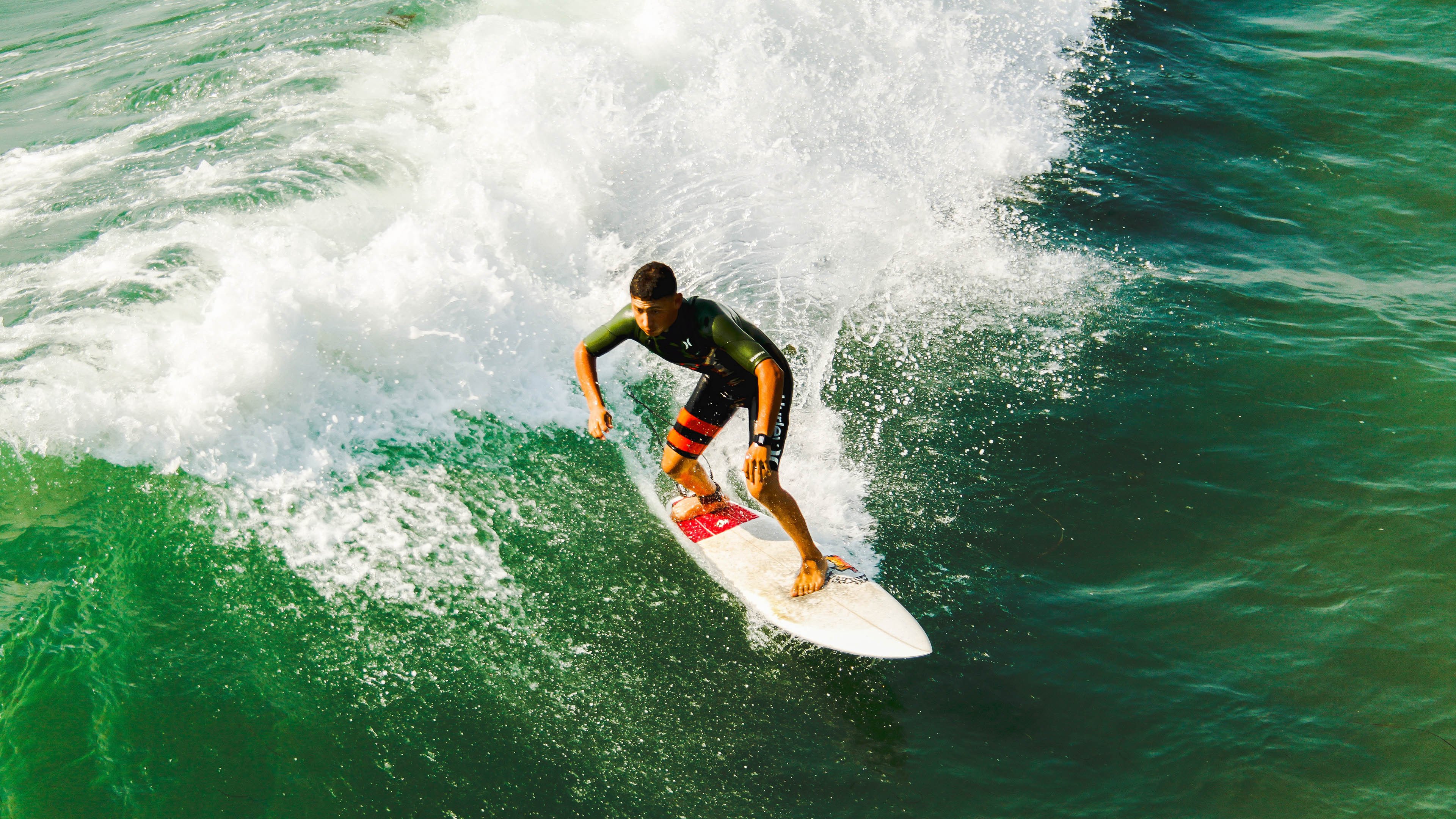 萨拉赫连续五场比赛得分突破纪录，阿森纳强势迎战极限！